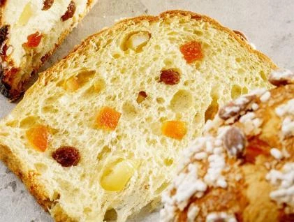 Baked product with candied fruit and sugar